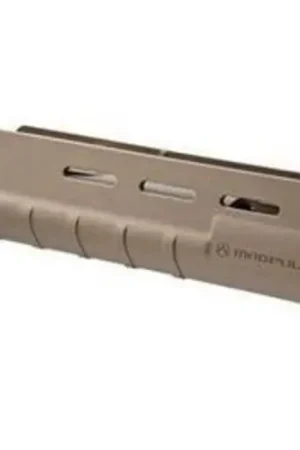 Get Yours | MAGPUL MOE M-LOK Forend Mossberg 590/590A1 FDE